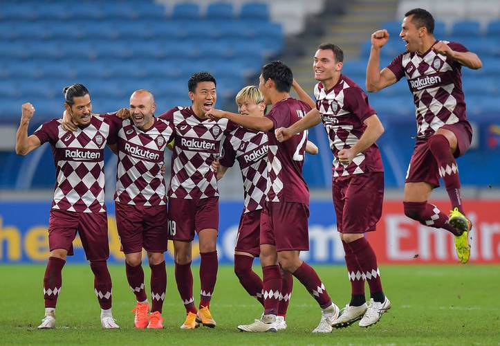 科维托娃在巴黎圣日耳曼比赛中回归赛场，突破纪录引发热议！